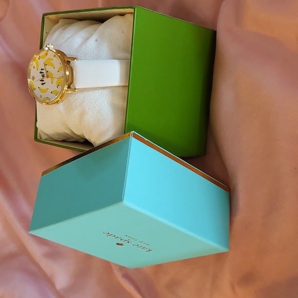 NWOT KATE SPADE Banana Watch Gold with White Leather Strap Original Box - Picture 2 of 8